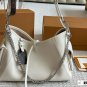 220 boxesSize 30cmLV White Warrior appearsCarryall white is super beautifulCream w