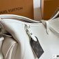 220 boxesSize 30cmLV White Warrior appearsCarryall white is super beautifulCream w
