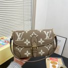 355 with folding boxSize 25  16LvLouis VuittonDiane's Stick Bagtwo thousand and