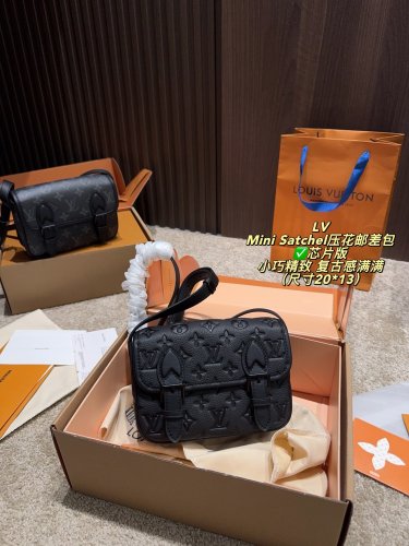 Chip version P230 with folding box size 20  13LV Mini Satchel Embossed Postman BagFul