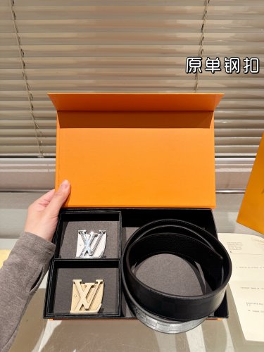 Double ended P200 steel buckleHigh version! Belt [Heha] LV Leather Belt~The hottest vers_2125
