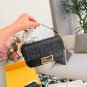 Fendi Fa stick bag p180p190This is the Baguette baguette bag from the Fendi brand, known