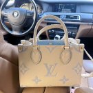 It's the LV grandmother's blue LV milkway series that White Moonlight will use in the nove