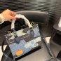 Large size P150, small size P145 LV Onthego jungle tote bag has simple and sharp lines, an