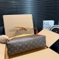 Large size P170, small size P160 with airplane box folding box LV armpit bag. This year's