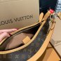 Large size P170, small size P160 with airplane box folding box LV armpit bag. This year's
