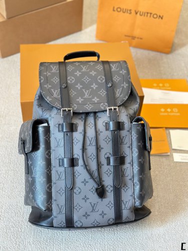 Leather version p160Dear friends, today we bring you a super fashionable bag - LV Grey W