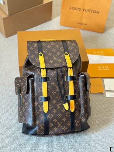 Leather version p160Dear friends, today we bring you a super fashionable bag - LV Grey W_101