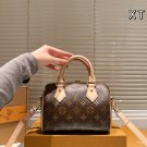 Leather version P160LV Speedy 20 Pillow BagLV's new series of city keeping handbags, t