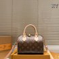 Leather version P160LV Speedy 20 Pillow BagLV's new series of city keeping handbags, t