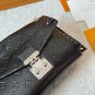 Leather version p195LV Trunkie handbagThe LV Trunkie handbag is inspired by classic tr_251