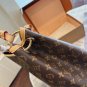 Leather version p210 gift box packagingLv Louis Vuitton AgainExpress Commuter Underar