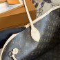 LV Cat Co branded Shopping Bag p215This is a cat themed shopping bag co branded by Louis
