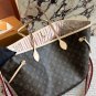 LV Cat Co branded Shopping Bag p215This is a cat themed shopping bag co branded by Louis