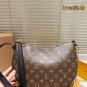 LV cookie BB handbag P185help! I was really impressed by LV's new bag!!Classic presbyo