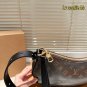 LV cookie BB handbag P185help! I was really impressed by LV's new bag!!Classic presbyo