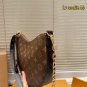 LV cookie BB handbag P185help! I was really impressed by LV's new bag!!Classic presbyo