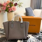 LV Handheld Dumpling Bun P235The interaction between smooth and perforated calf leather_2398