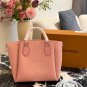LV Handheld Dumpling Bun P235The interaction between smooth and perforated calf leather_2398