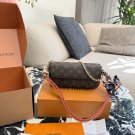 LV Ivy WOC handbag p170The LV lvy WOC handbag is a classic item from Louis Vuitton's 202
