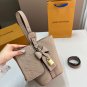 LV Louis Vuitton Bucket P135