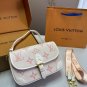 LV Louis Vuitton Diane baguette p135