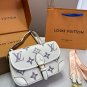 LV Louis Vuitton Diane baguette p135