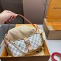 LV Louis Vuitton Underarm Knuckle P120