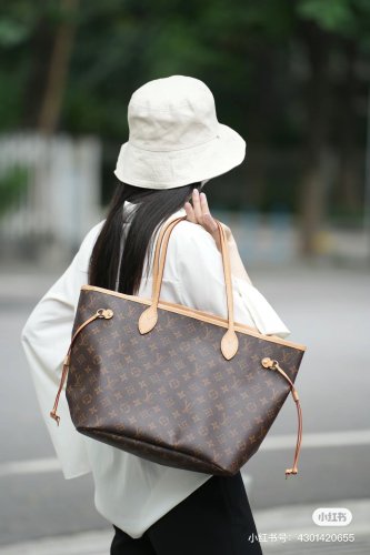 LV Neverful Mother and Child Shopping Bag is forever a classic!Lvneverful Mother Child S_2076