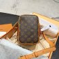LV phone bag camera bag p200M14014 Oldflower, this stylish Amazone slanted backpack is m