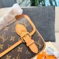 LV Satchel Mini Postman Bag P200LV Satchel mini mailman bag, classic Monogram distressed_1539
