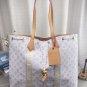 Lv TottThe super popular Tote tote bag is a favorite for daily commuting and is worth bu
