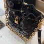 LV25fw new bucket bag looks good and easy to carry