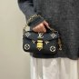 Lv's new mailman bag continues to gain popularity