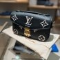 Lv's new mailman bag continues to gain popularity