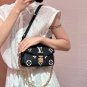 Lv's new mailman bag continues to gain popularity