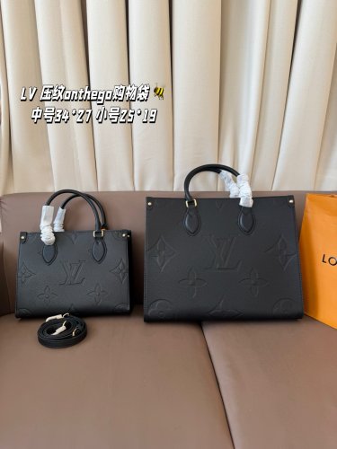 Medium P195 Small P185 Folding BoxThe LV embossed on thego shopping bag is an amazing ba