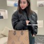 On the go, I bought my first big bagI used to be enthusiastic about buying small bags, a