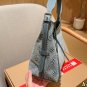 one hundred and ninetyChip versionLv Louis VuittonNew denim embossed denim carryall