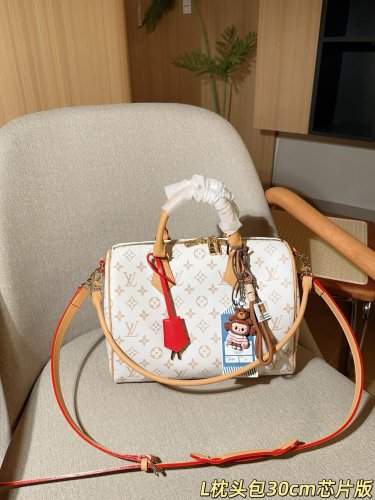 one hundred and ninetyChip versionLvLouis VuittonClassic Speedy30 Pillow BagSize