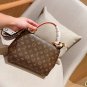 one hundred and seventy-fiveLv Louis VuittonCluny BB Clooney Flip BagSize 25cmgift