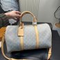 one hundred and sixty-fiveSize 45.25cmNew LV denim denim popular travel bag! Each cele