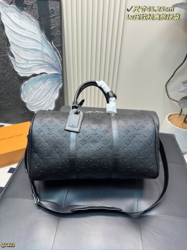 one hundred and sixty-fiveSize 45.25cmNew LV popular travel bag! Each celebrity and in