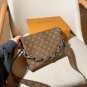 one hundred and tenLv Louis Vuitton26th toiletries bag, hand-held bag, crossbody bag