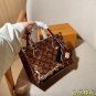 one hundred and thirtyDynamic chipLV onthego Louis Vuitton Limited Edition Mirror Sk