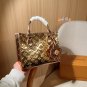 one hundred and thirtyDynamic chipLV onthego Louis Vuitton Limited Edition Mirror Sk_2379