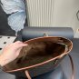 one hundred and thirty-fiveSize 33.27cmLv's new vintage tote bag shopping bag Old flo