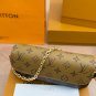 Original Reproduction &iuml;&iquest;&yen; 165 Airplane BoxLV Ivy Woc Color blocked EditionA super easy