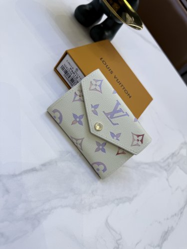 P85 Dream Series41938 Lv counter explosive Doudou wallet three fold item with cowhide an