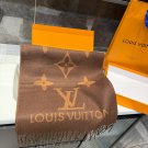 P100 The LV scarf is really versatile, with an UpUp upper body effect and a very powerfu